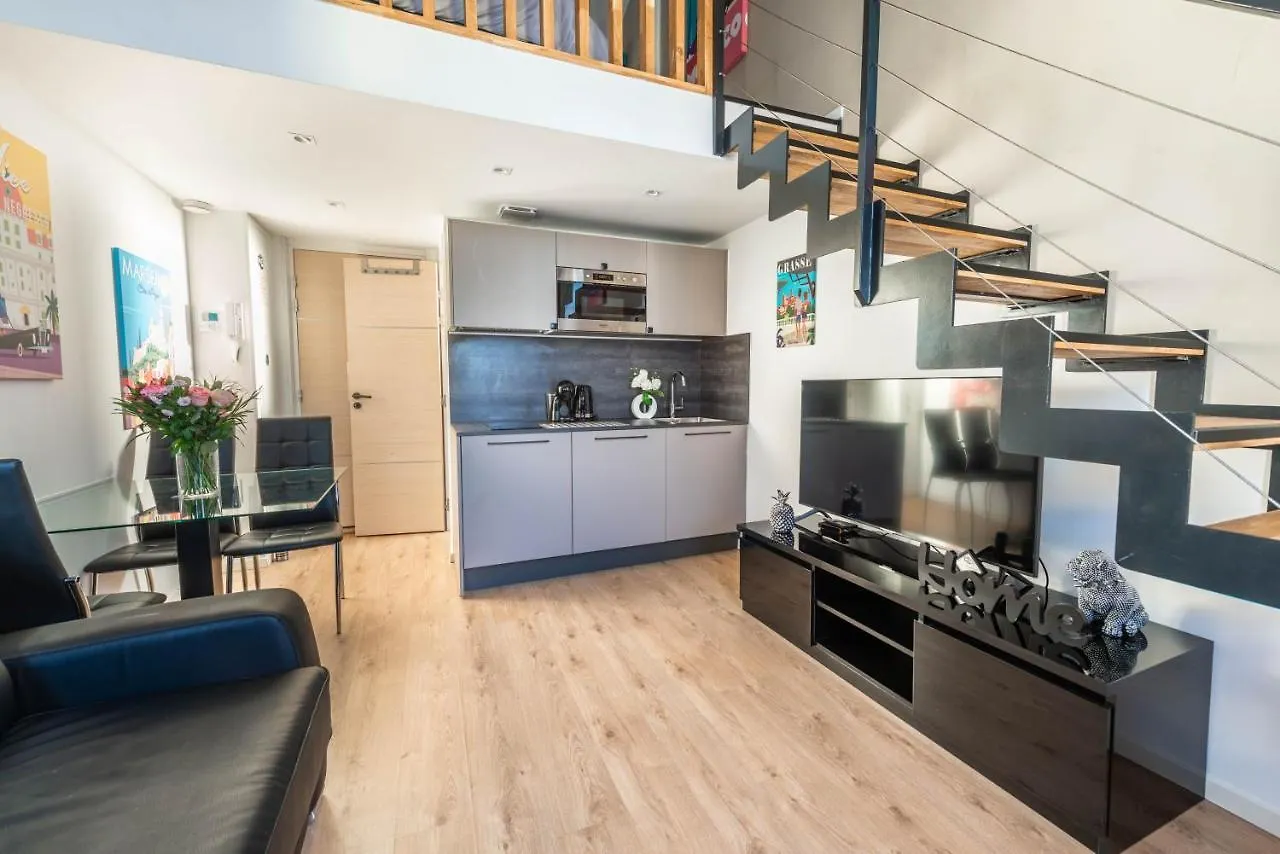 Central Lamartine Flat - Brand New Nice Apartment